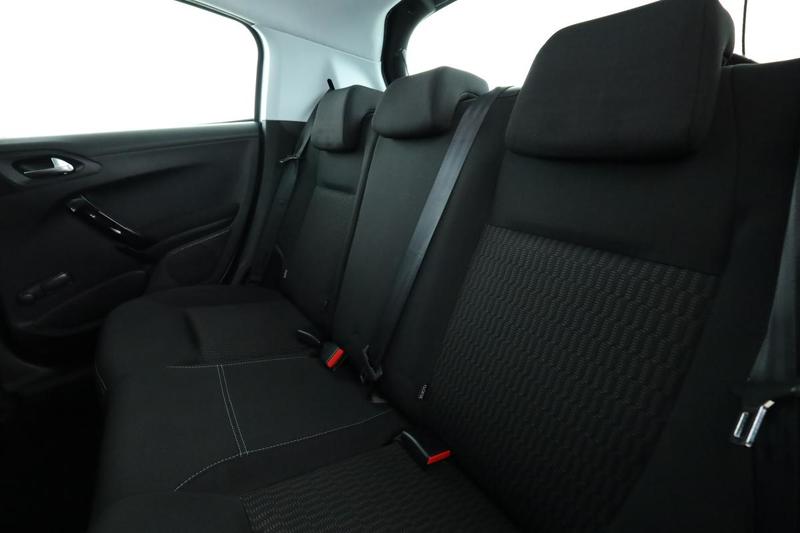 Peugeot 208 1.5 Blue-HDi Active Business 100 ch