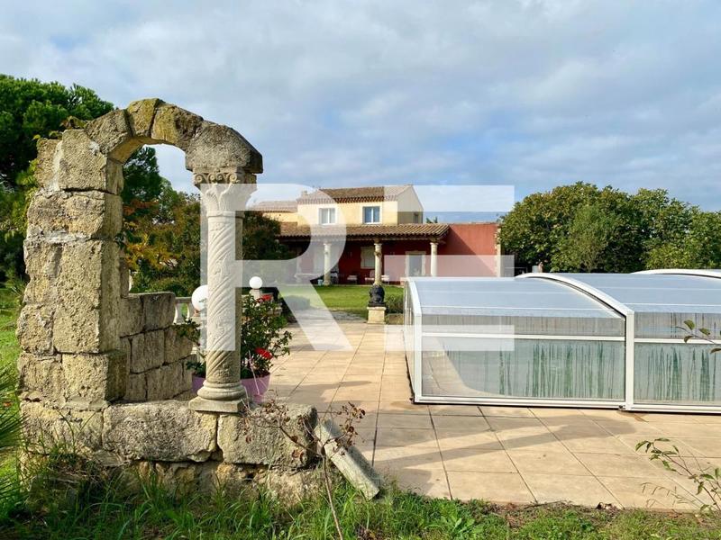 Propriété - 278 m² - 7 pièces