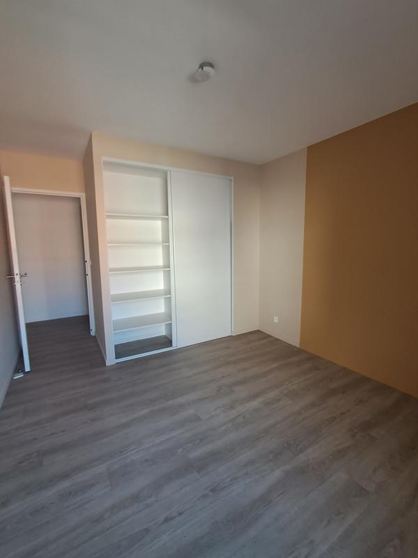 Appartement - 80 m² - 3 pièces