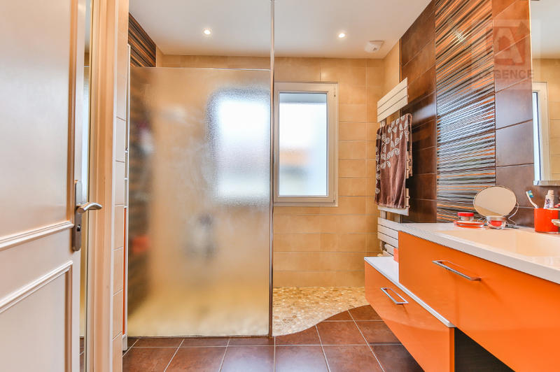 Maison - 123 m² - 4 pièces