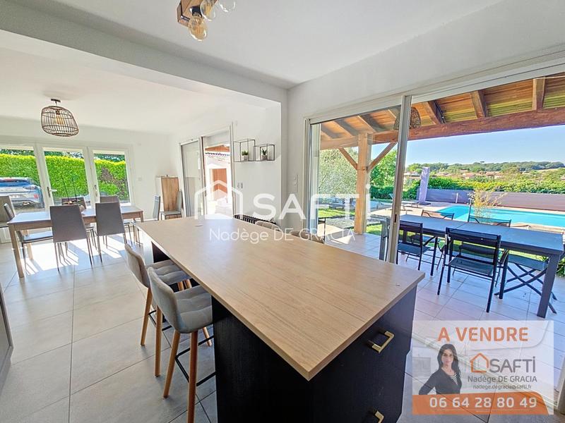 Maison - 211 m² - 6 pièces