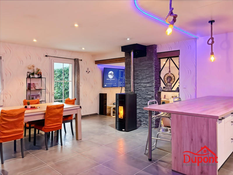 Maison - 92 m² - 4 pièces