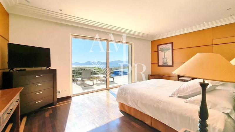 Villa - 480 m² - 10 pièces