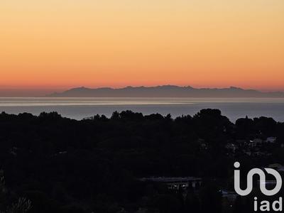 Maison - 250 m² - 9 pièces