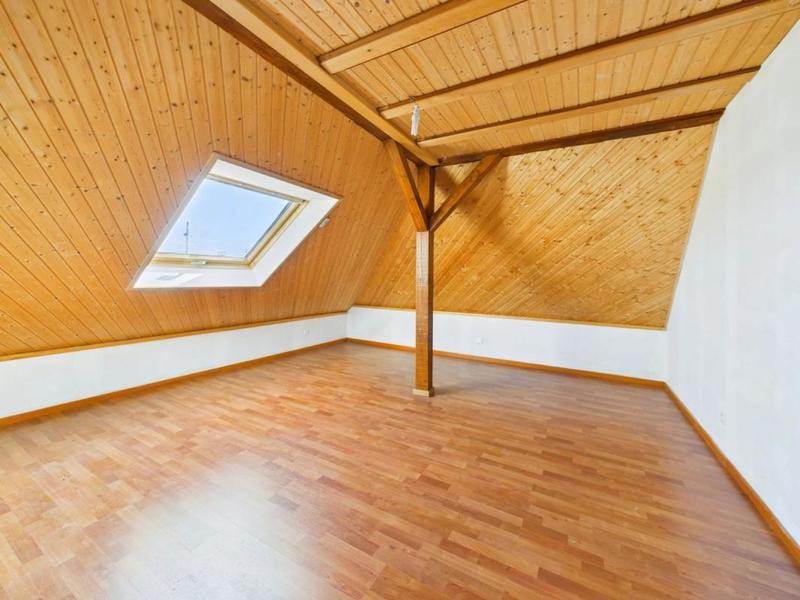 Maison - 357 m² - 12 pièces