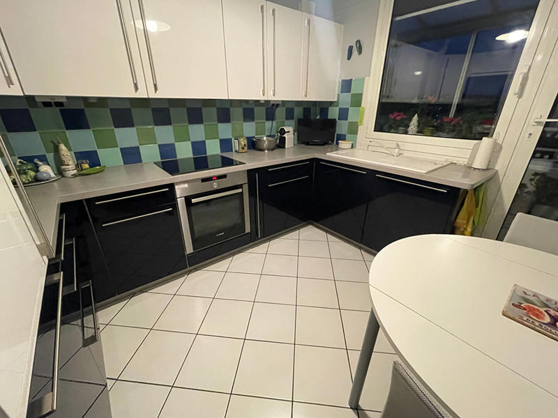 Appartement - 111 m² - 6 pièces