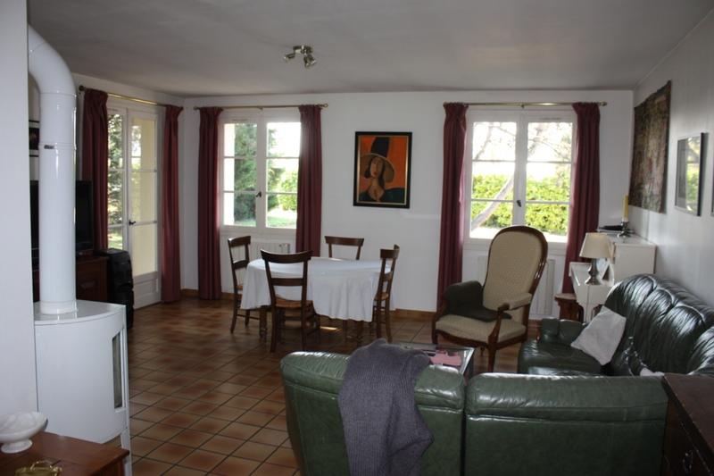 Maison - 200 m² - 7 pièces