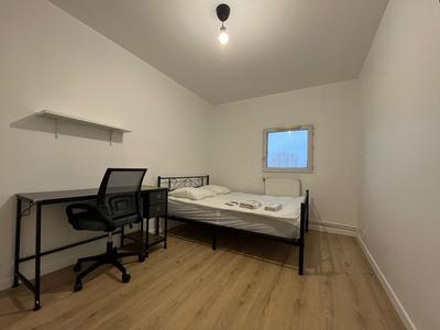 Appartement - 83 m² - 5 pièces