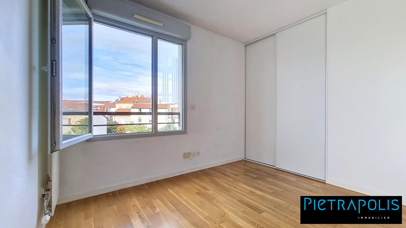 Appartement - 105 m² - 4 pièces