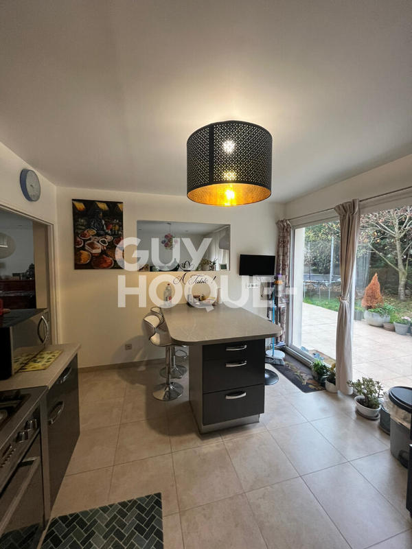 Maison - 184 m² - 7 pièces