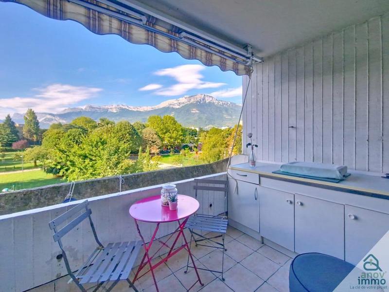 Appartement - 95 m² - 5 pièces