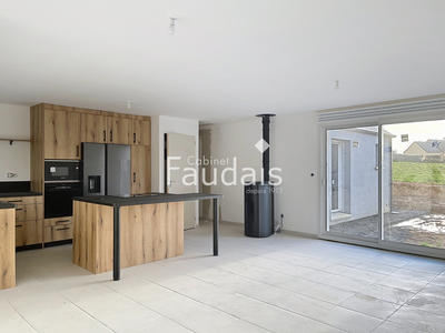 Maison - 85 m² - 4 pièces