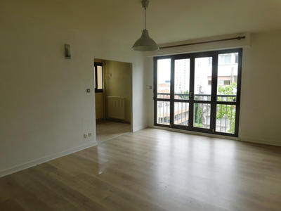 Appartement - 100 m² - 5 pièces