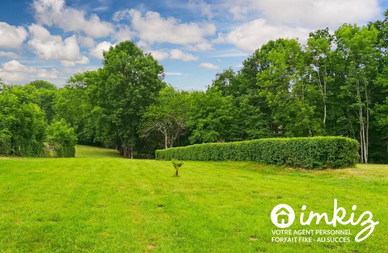 Maison - 305 m² - 6 pièces