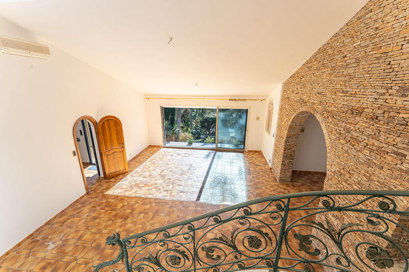 Maison - 177 m² - 6 pièces