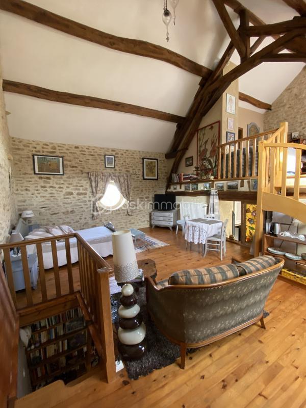 Corps de ferme - 237 m² - 9 pièces