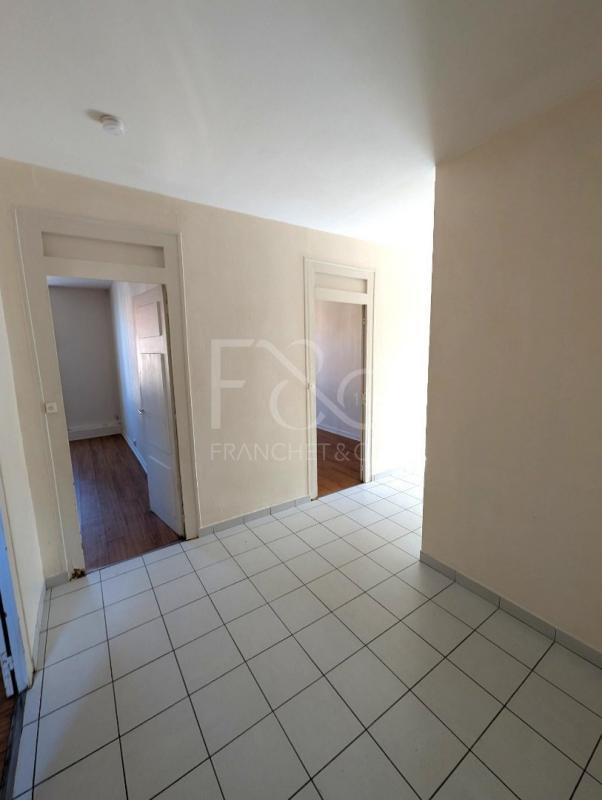 Appartement - 86 m² - 4 pièces
