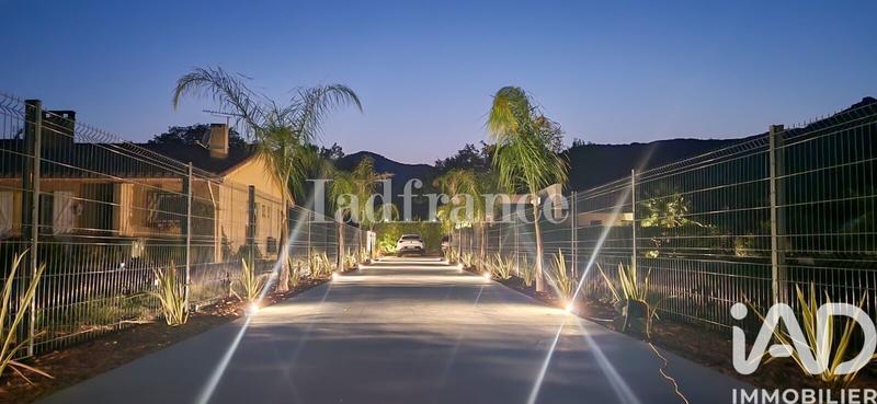 Maison - 147 m² - 6 pièces