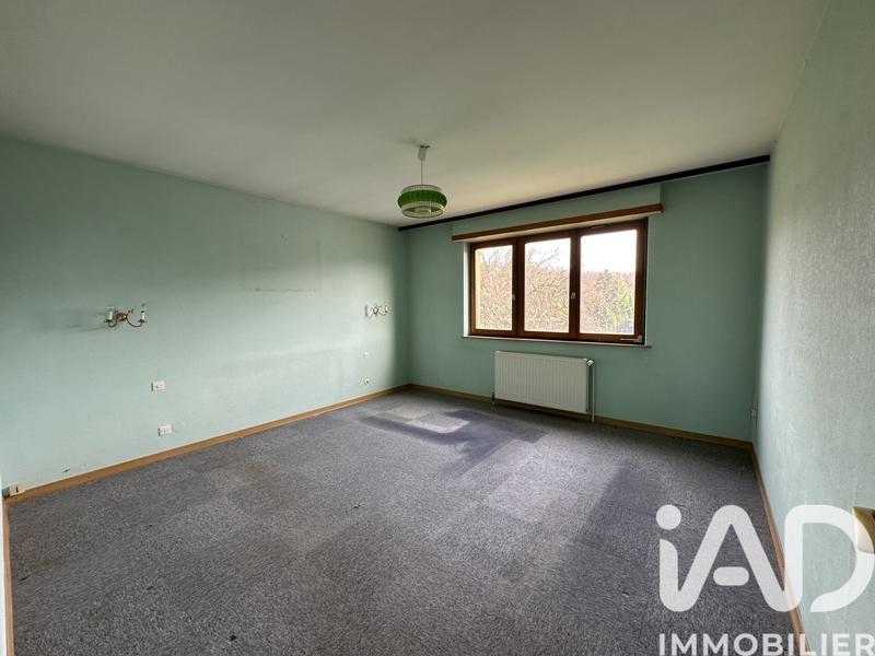 Maison - 218 m² - 7 pièces