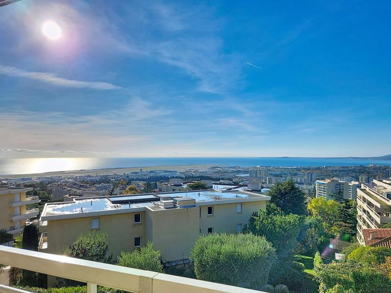 Appartement - 103 m² - 4 pièces