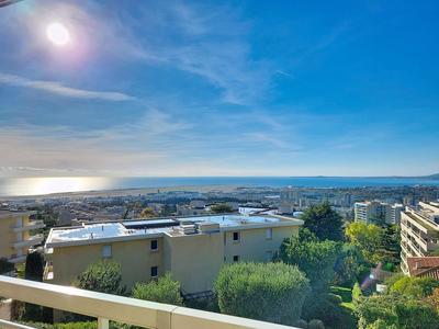 Appartement - 103 m² - 4 pièces