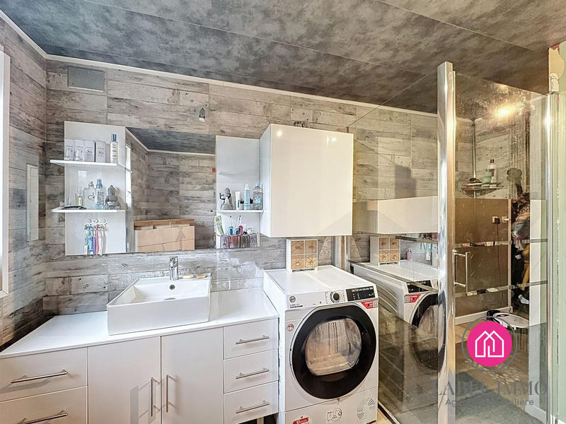 Maison - 140 m² - 7 pièces