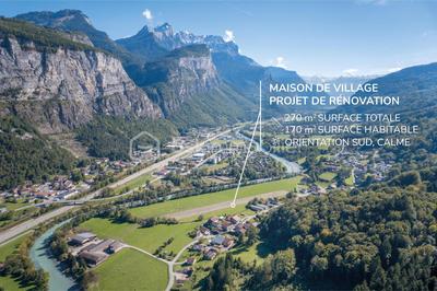 Maison de village - 170 m² - 8 pièces