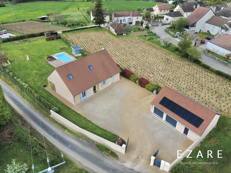 Maison traditionnelle - 165 m² - 6 pièces