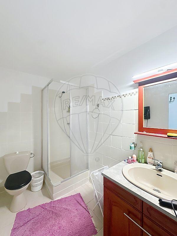 Maison - 225 m² - 9 pièces