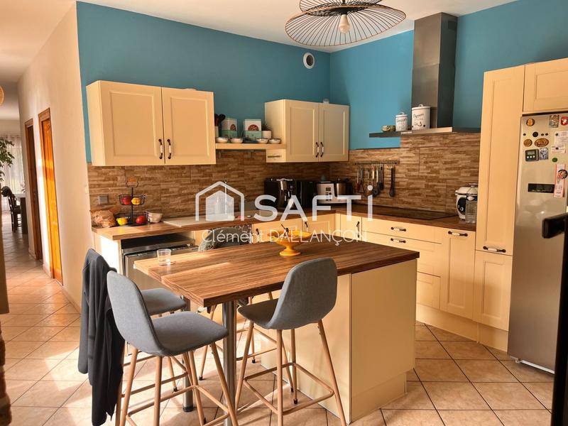 Maison - 183 m² - 7 pièces