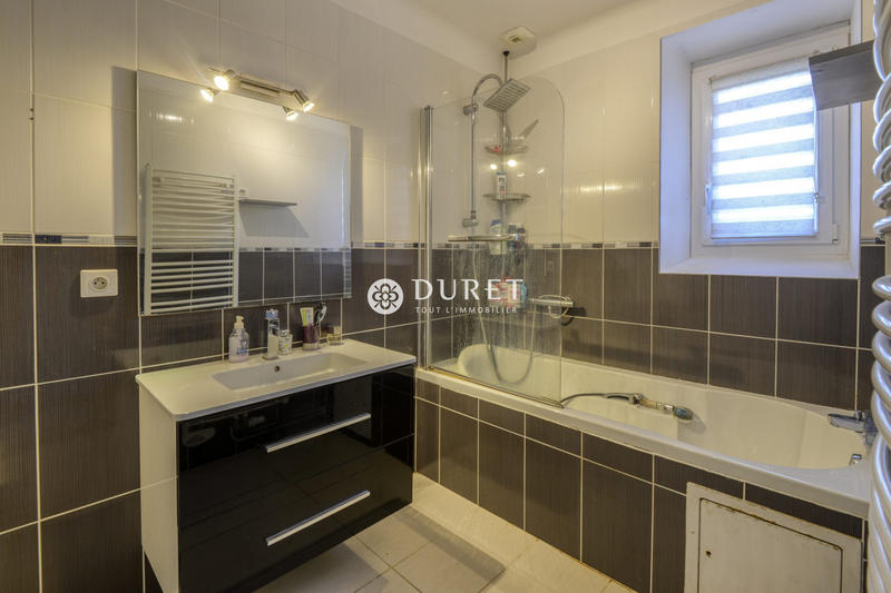 Maison - 96 m² - 5 pièces