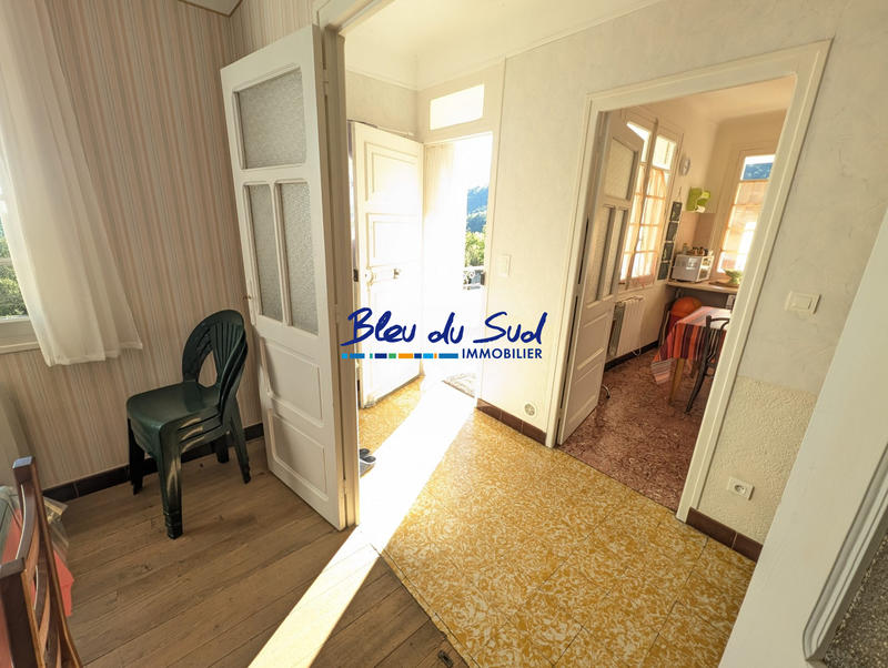 Maison traditionnelle - 82 m² - 4 pièces