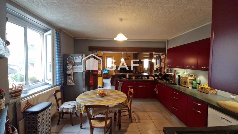 Maison - 213 m² - 6 pièces