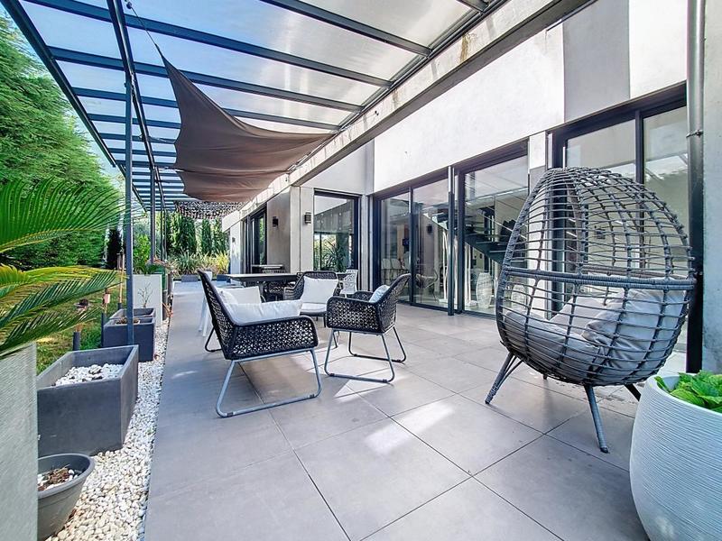 Maison - 169 m² - 5 pièces