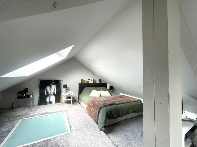 Maison - 215 m² - 7 pièces