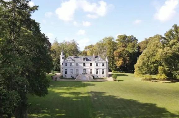 Manoir - 370 m² - 12 pièces