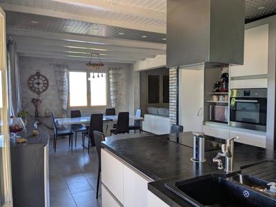 Maison - 152 m² - 6 pièces