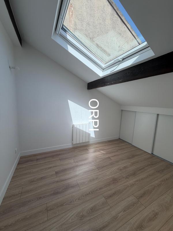 Studio - 13 m² - 2 pièces