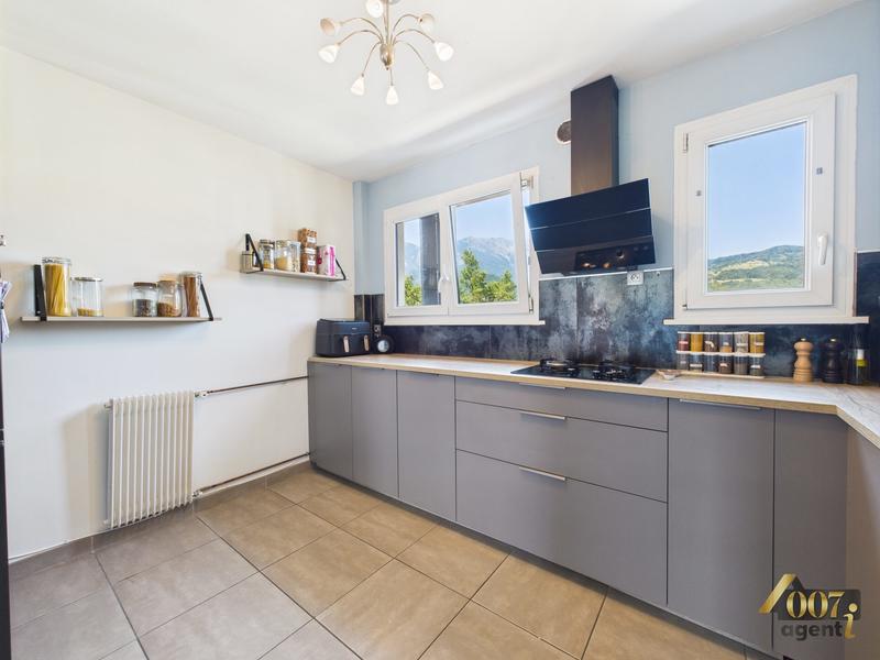 Appartement - 75 m² - 3 pièces