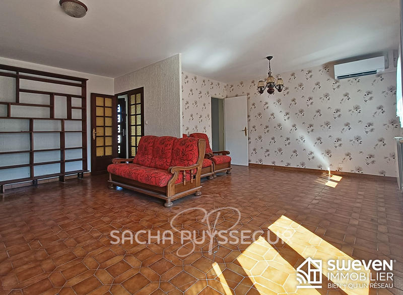 Maison traditionnelle - 98 m² - 4 pièces