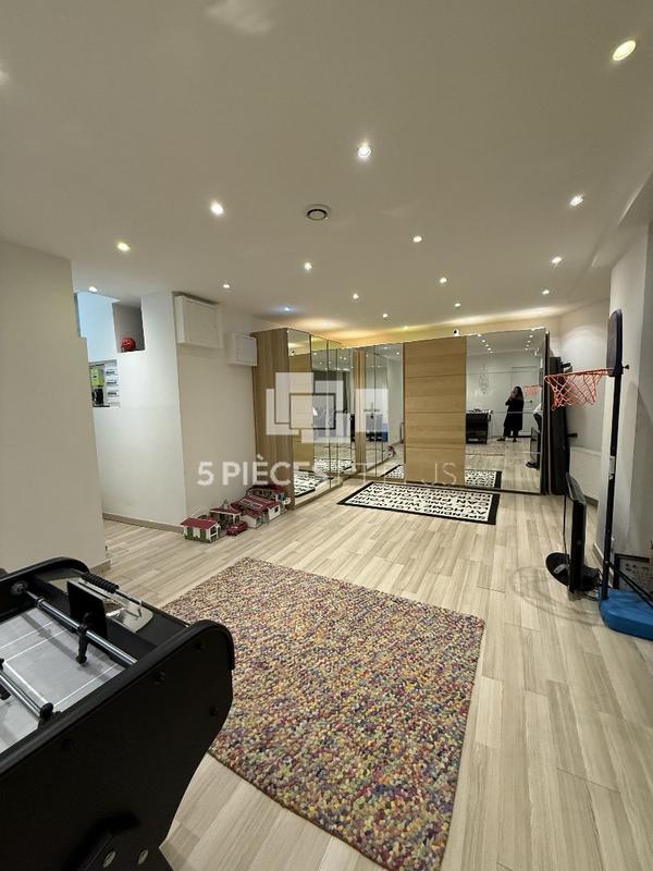 Maison de ville - 147 m² - 6 pièces