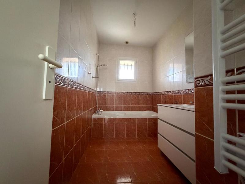 Maison - 87 m² - 4 pièces