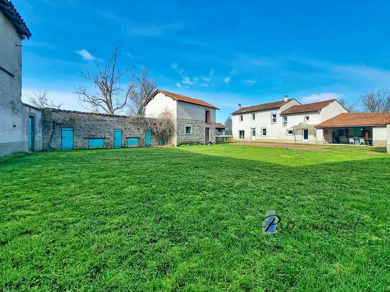Ferme - 240 m² - 8 pièces
