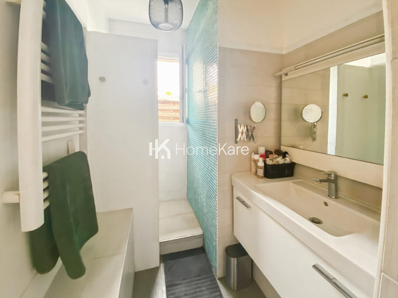 Maison - 92 m² - 5 pièces