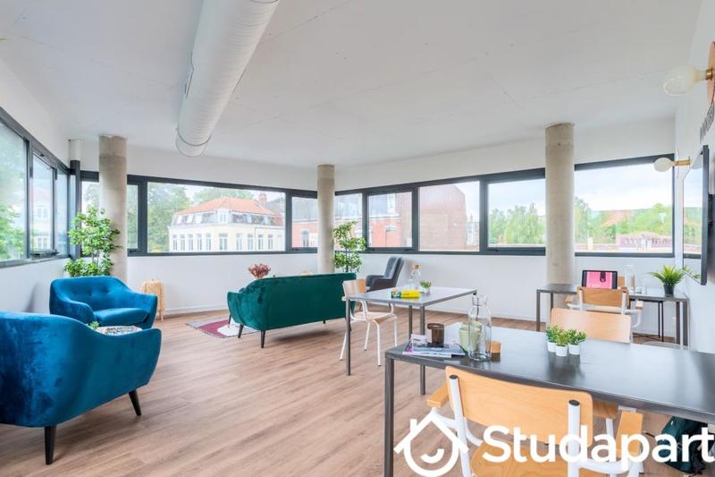 Chambre - 12 m² - 1 pièce