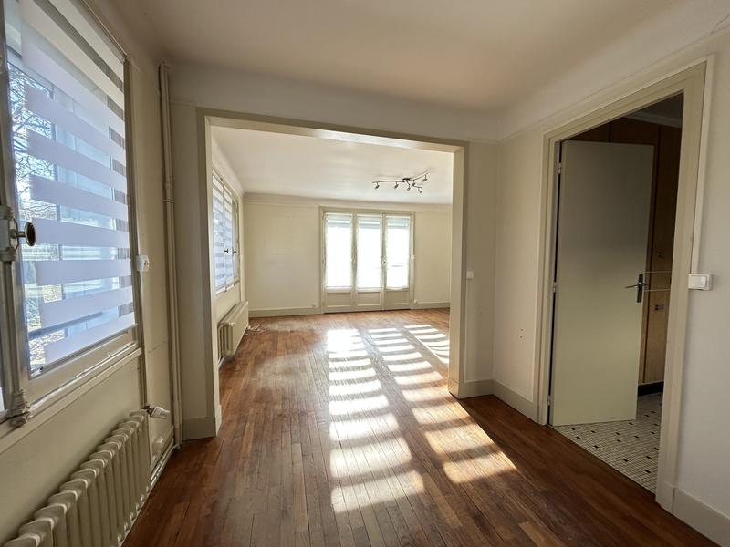 Maison - 149 m² - 8 pièces