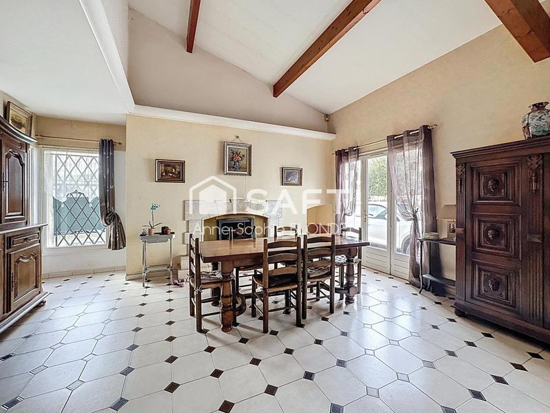 Maison - 200 m² - 5 pièces