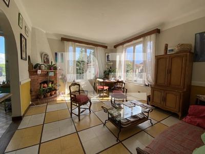 Maison - 165 m² - 6 pièces