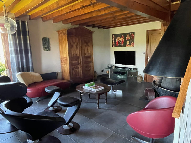 Maison - 228 m² - 7 pièces