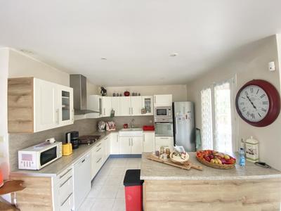 Villa - 141 m² - 5 pièces